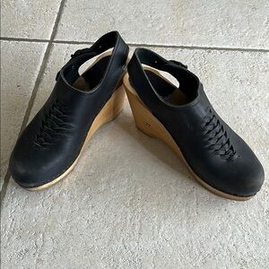 Black Leather Women's Clogs